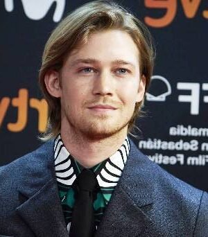 Joe Alwyn Biography