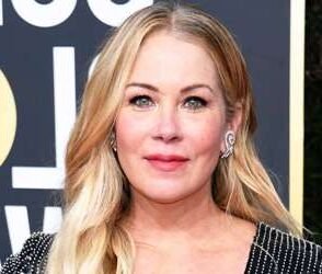 Christina Applegate Biography