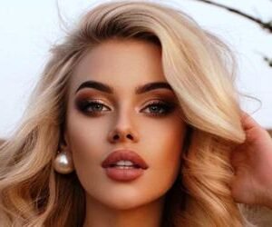 Viktoria Apanasenko Biography, Net Worth, Age, Height, Husband, Boyfriend, Parents, Kids & Religion