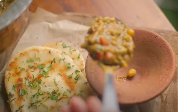 Delhi Style Matar Kulcha Recipe|दिल्ली स्टाइल मटर कुलचा