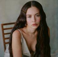Who is Sabrina Claudio, Know about Sabrina Claudio Biography, Net Worth, Age, Height, News, Husband, Boyfriend, Earnings & Religion